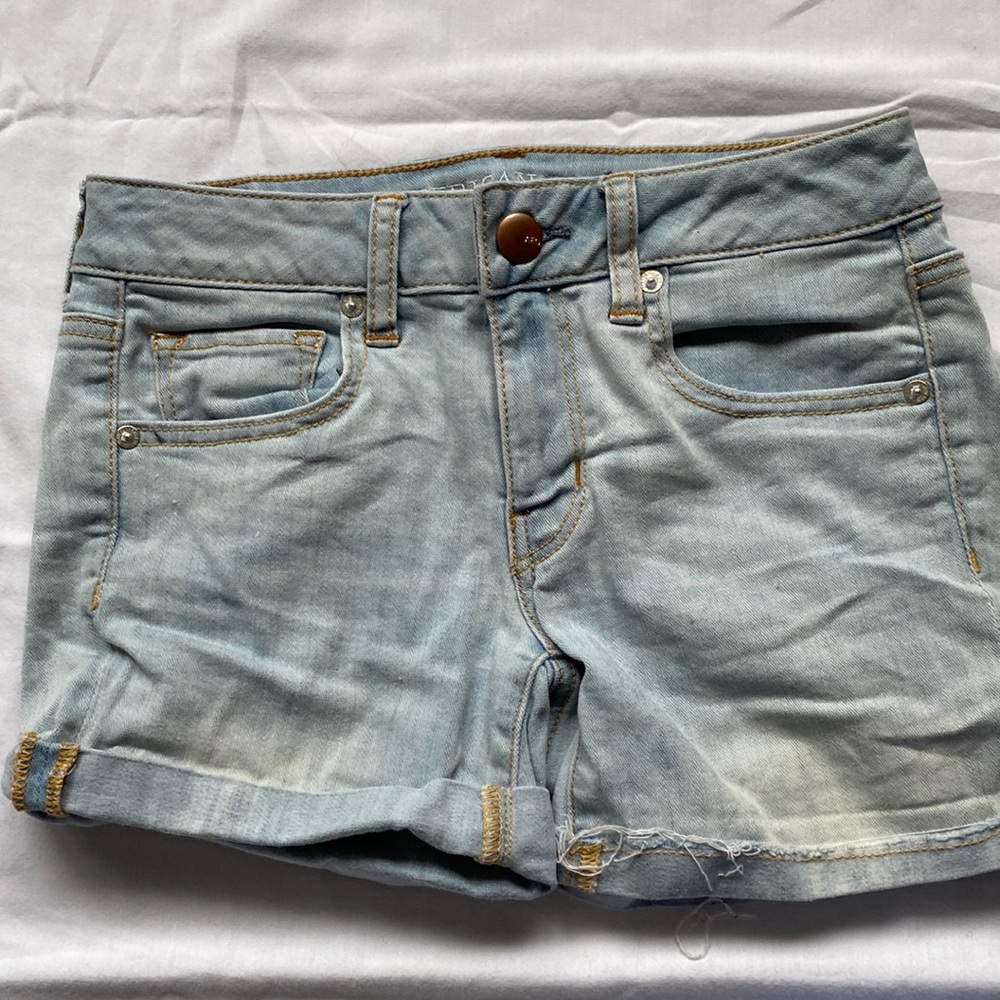 American Eagle jean shorts sz 2